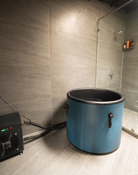 Cold Plunge Therapy – Cold Shock Immersion