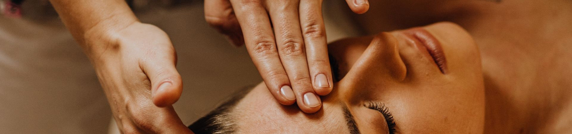 Marma Abhyanga – Vital Energy Point Massage