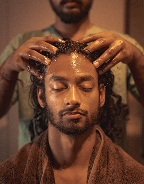 Shiroabhyanga – Head, Neck, and Shoulder Massage